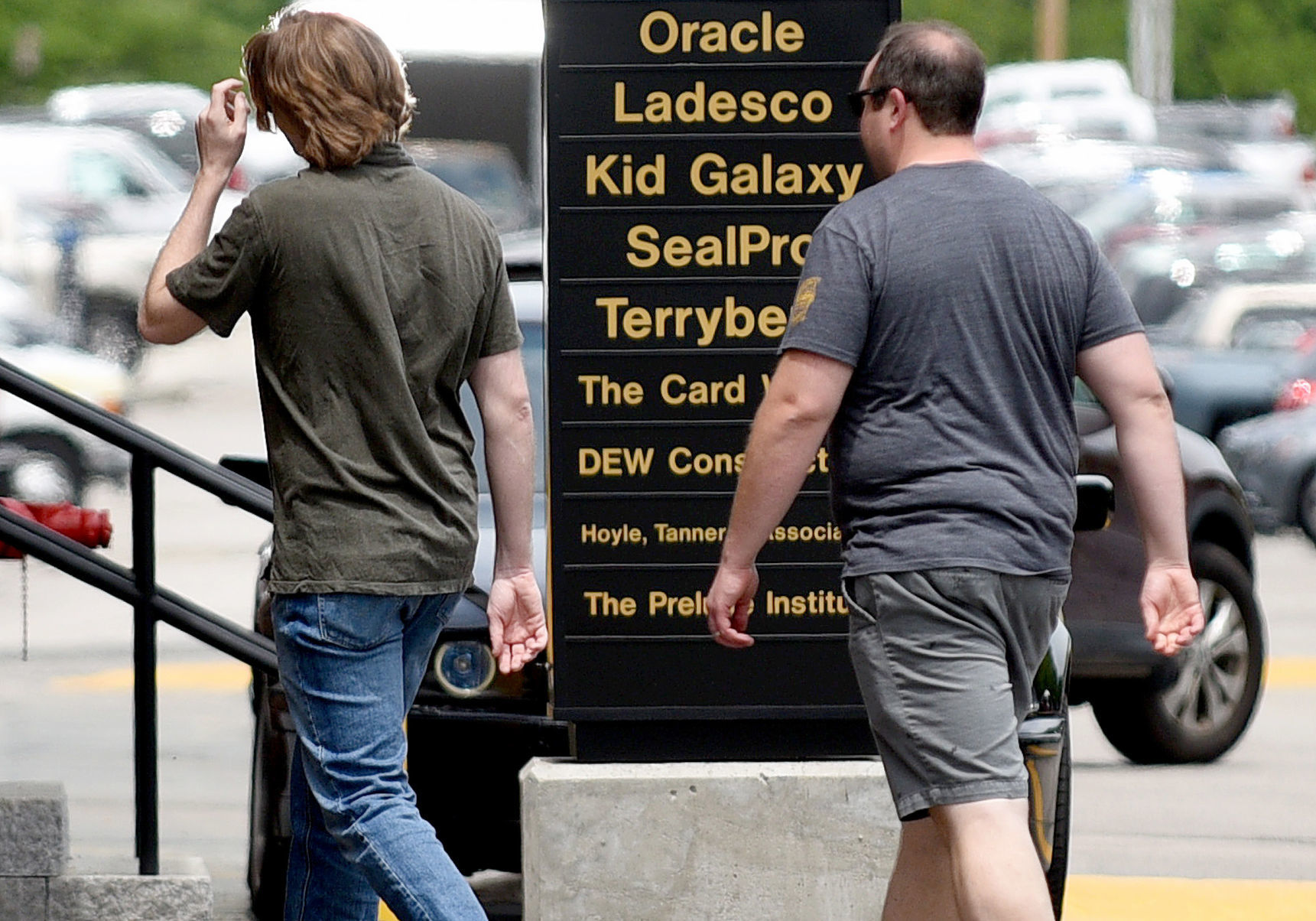 Oracle + Dyn space for lease